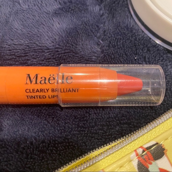 New makeup bundle - Picture 9 of 10